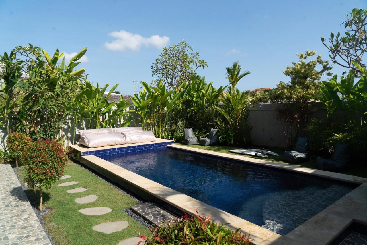 Surf & Party - Hostel Somewhere Else Canggu Eksteriør billede